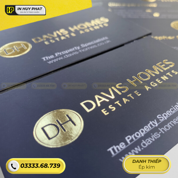 Hiệu ứng gia công sau in độc đáo cho thiệp chúc kinh doanh thuận lợi, bao gồm ép kim và dập nổi.