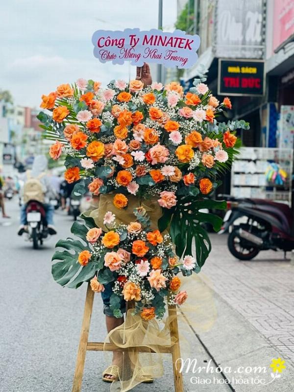 Quy trình đặt in thiệp sinh nhật cá nhân hóa tại Thiệp Xinh Online, đảm bảo chất lượng và đúng hẹn